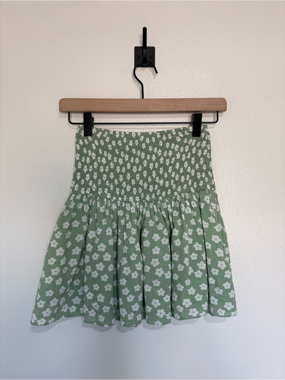 SABO Skirt Daisy Floral Woven Smocked Ruffle Pull-On Mini Skirt Boho Green XS